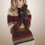 Tampil cantik dan trendi sekaligus chic dan girly di musim dingin? Tentunya, sweater dress bisa menjadi pilihan jitu. Jangan ragu lagi memadupadankan  gaya dengan sweater dress, karena BP-Guide akan memberikan Anda rekomendasi dan tips memakai sweater dress yang tepat.