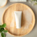 Mau wajah bersih, tetap lembap, dan cerah? Bersihkan dengan milk cleanser secara rutin. Milk cleanser mampu mengangkat kotoran dengan sempurna dan membuatnya tetap sehat. Melalui artikel ini, BP-Guide akan memberikan rekomendasi milk cleanser termurah dan berkualitas.