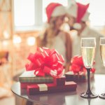 Berencana memberi hadiah Natal untuk suami, namun masih bingung? Kalau begitu baca artikel ini, ya. Di sini BP-Guide akan banyak memberikan rekomendasi hadiah-hadiah Natal yang menarik supaya Anda makin disayang suami.