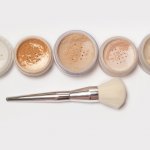 Dapatkan Tampilan Make Up Lebih Awet dan Bebas Kilap dengan 10 Rekomendasi Setting Powder Terbaik (2022) 