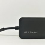 Apakah Anda sering kehilangan barang berharga? Atau ingin memastikan keselamatan anggota keluarga Anda? GPS Tracker adalah solusi yang tepat untuk Anda. Dengan teknologi canggih dan akurasi yang tinggi, GPS Tracker dapat melacak pergerakan dan lokasi barang berharga atau orang yang Anda sayangi. Simak yuk tips memilihnya dan rekomendasi produknya!