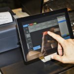 Mesin kasir amat penting untuk mencatat tiap detail transaksi penjualan. Bagi Anda yang berpikir untuk mulai menggunakannya, cek rekomendasi kami!