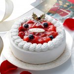 年に一度のクリスマスには、普段は食べられないような美味しいケーキをお取り寄せして贅沢な気分を味わいましょう。今回は、webアンケートの回答などをもとに、ワンランク上のクリスマスケーキが見つかるブランドを調査しました。ランキングには、有名パティシエが手掛ける商品や高級ホテルの商品など、特別感のあるものばかりが揃っています。それぞれの特徴を比べて、イベントをさらに印象的に演出するケーキを手に入れてください。