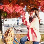 Japan street style belakangan ini memang banyak dilirik karena gaya busananya yang fashionable. Kamu yang juga ingin tampil ala Jepang tapi belum punya koleksi busana yang tepat, simak dulu yuk rekomendasi sweater Jepang untuk pria dan wanita dari BP-Guide!