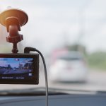 Anda pasti ingin menjaga keamanan Anda saat berkendara. Dashcam berkualitas adalah alat yang tak tergantikan untuk merekam perjalanan Anda dan memberikan bukti dalam situasi darurat.