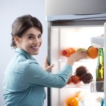 Memiliki rumah atau tempat tinggal dengan ukuran terbatas memang permasalah tersendiri yang harus dipecahkan dengan bijak. Begitupun saat memilih berbagai peralatan dapur atau furnitur, diusahakan untuk memilih yang minimalis termasuk saat memilih kulkas atau lemari es. Nah. daripada bingung yuk langsung cek dulu rekomendasi kulkas kecil yang cocok untuk ruanganmu!