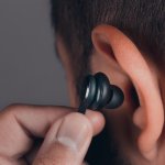 Xiaomi telah lama dikenal sebagai salah satu produsen perangkat audio yang berkualitas tinggi dengan harga terjangkau. Dalam artikel ini, kami akan memandu Anda melalui beberapa pilihan teratas dari beragam headset Xiaomi, sehingga Anda dapat menemukan yang paling sesuai dengan kebutuhan dan preferensi Anda.