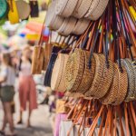 Berbelanja jadi salah satu aktivitas wajib saat liburan ke Bali. Di kawasan Canggu yang sangat populer itu juga ada banyak tempat belanja dengan harga  miring lho! Simak daftarnya dalam artikel BP-Guide berikut ini!