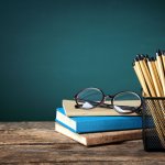 Meja belajar yang baik menjadikan Anda semakin nyaman belajar. Nah, nyaman belajar tentunya akan menjadikan hasil belajar akan semakin maksimal. Berikut ini, BP-Guide akan mengulas terkait meja belajar dari Informa yang bisa Anda pertimbangkan untuk anak Anda di rumah.