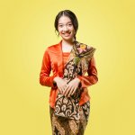 Kebaya kartini adalah salah satu kebaya yang populer. Kebaya ini terinspirasi dari kebaya yang digunakan Ibu Kartini makanya dinamakan kebaya kartini. Modelnya khas dan pilihan warnanya banyak. Kamu bisa tampil keren dengan kebaya kartini ini. Nah, yuk cek rekomendasinya dari kami!