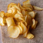 Keripik singkong termasuk camilan yang sangat populer di Indonesia. Yuk, simak rekomendasi keripik singkong enak dalam artikel BP-Guide berikut ini!