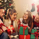 Trong danh sách quà tặng Giáng Sinh cho những người thân yêu của bạn chắc chắn không thể thiếu đi những người bạn thân. Cùng xem 10 ý tưởng tặng quà Noel cho bạn thân độc đáo và ý nghĩa (năm 2020) sau đây để lựa chọn cho người bạn mình những món quà thú vị và bất ngờ nhé.