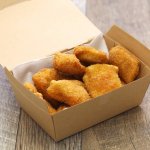 Kali ini ada nugget yang terbuat dari singkong, lho. Selain bahan bakunya murah, gizi yang terkandung dalam singkong pun tidak kalah banyak, lho. Kalau masih ragu, langsung aja yuk intip berbagai resep dan rekomendasi nugget singkong dengan ragam modifikasi.