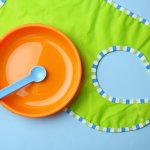 Untuk si kecil, tentu Anda ingin yang terbaik. Karenanya pastikan peralatan makan si bayi aman ya. Cek beberapa hal yang bisa membahayakan si kecil dalam peralatan makannya. Selain itu, Anda bisa juga melihat rekomendasi produk peralatan makan bayi dari kami!