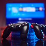 Dalam artikel ini, kami akan memberikan rekomendasi game PS4 terbaik yang patut untuk Anda mainkan. PS4 adalah konsol game yang telah menghadirkan berbagai pengalaman gaming luar biasa selama bertahun-tahun, dan daftar game yang kami sajikan akan membawa Anda ke dunia petualangan, aksi, dan cerita yang tak terlupakan. 