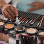 Tak Perlu Bingung, Ini 10 Rekomendasi Alat Makeup dan Brush Paling Sering Digunakan Pemula! (2022)