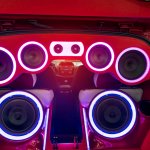 Speaker mobil merupakan salah satu aksesori mobil yang wajib ada. Tanpa speaker, kita akan kesulitan menikmati musik selama perjalanan. Kalau kamu pencinta musik sejati, tentunya speaker bawaan mobil belum cukup untuk bikin kamu puas. Nah, yuk, ganti speaker mobilmu dengan deretan rekomendasi speaker mobil terbaik dari kami!