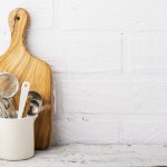 Dapur adalah tempat yang penting di rumah, di mana masakan untuk seluruh keluarga dibuat. Pastikan kegiatan memasak di dapur lebih mudah dan menyenangkan dengan rekomendasi alat unik dari BP-Guide berikut ini, ya.