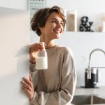Ingin minum susu tapi sedang diet dan tidak ingin ribet? Susu UHT low fat bisa jadi solusi terbaik buat Anda. Selain kandungan gizinya memastikan kebutuhan nutrisi harian tercukupi, Anda tidak perlu khawatir dengan kadar lemak di dalamnya. Simak rekomendasi susu UHT low fat dalam artikel BP-Guide berikut ini!
