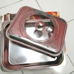 Peralatan prasmanan tentunya menjadi salah satu benda yang mesti Anda miliki di rumah. Dengan demikian, ketika ada acara makan bersama, Anda tidak perlu takut lagi kekurangan peralatan. Sebelumnya, simak dulu ulasan BP-Guide beserta rekomendasi produk peralatan prasmanan terbaik untuk Anda. 