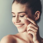 This article brings to you a list of recommended face creams you can use to take care of your uneven skin tone. We have also added some tips and tricks for you to understand why these problems occur and what you can do to stop them. Read on!