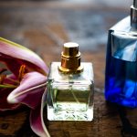Apakah Anda sedang mencari parfum? Kali ini BP-Guide akan memberikan tips memilih parfum untuk Anda dan juga akan memberikan beberapa parfum yang viral di sosial media.
