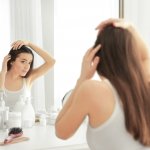 Tampilan rambut sedikit banyak akan mempengaruhi tampilan diri kita. Saat rambut terkesan tipis, tentu jadinya kelihatan kurang menarik. Kamu bisa menata rambut dengan model yang sekiranya membuat rambut terkesan lebih bervolume. Kamu juga bisa cek tips dari kami untuk menebalkan rambut tipis agar tampilan makin menarik. Kami juga sudah siapkan produknya untuk kamu.