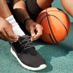 Anda tentu ingin tampil bergaya di lapangan basket, dan pilihan sepatu bisa menjadi kunci penampilan Anda. Saat ini, sepatu basket tidak hanya tentang kenyamanan dan performa, tetapi juga tentang gaya dan tampilan.