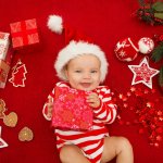 女の子の赤ちゃんに人気のクリスマスプレゼントランキング2024！絵本などおすすめをご紹介