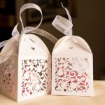Share the love and laughter with the most thoughtful gifts for the guests at your wedding so that they remember this day with as much joy as you do. We have here a selection of traditional gifts that follow our culture but we also have a few offbeat ideas for those of you who want to shake things up.  