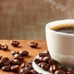 Dengan beragam cara menikmatinya, kopi tanpa gula adalah salah satu pilihan populer. Manfaatnya juga luar biasa besar, menghilangkan rasa kantuk dan meningkatkan mood untuk beraktivitas.