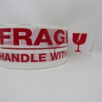 Anda punya usaha online shop dan sering mengepak barang untuk dikirim ke luar kota? Pastikan barang yang dikirim tetap aman sampai tujuan dengan memberinya label "fragile". Melalui artikel ini, BP-Guide akan memberikan rekomendasi lakban fragile terbaik yang bisa Anda pilih.