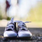 Ingin tampil casual dengan sepatu sneakers warna cokelat? Gampang, kok. Karena cokelat adalah warna yang netral, maka kamu dengan mudah bisa memadukannya dengan apapun yang kamu kenakan. Berikut tips dan rekomendasi sneaker cokelat pria yang bisa kamu pilih.