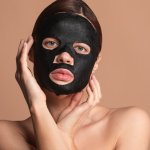 Menggunakan masker adalah salah satu cara merawat kulit yang sangat disarankan. Salah satunya adalah masker arang yang penuh nutrisi untuk kulit. Dalam artikel berikut, BP-Guide akan memberikan rekomendasi masker arang untuk membuat kulit makin glowing.