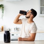 Anda ingin menjaga kesehatan dan kebugaran tubuh dengan mudah? Minuman protein adalah pilihan tepat untuk memenuhi kebutuhan nutrisi Anda. Dengan kandungan protein berkualitas, minuman ini dapat membantu memperbaiki otot, meningkatkan energi, dan mendukung berbagai aktivitas fisik Anda.