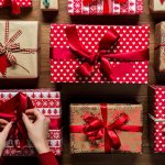 Bạn đang muốn tìm một món quà sinh nhật vừa đẹp vừa ấn tượng mà vẫn hợp túi tiền. Đây là danh sách 10 món quà mà bạn chỉ cần có khoảng 200k là có thể mua được rồi, bạn cũng yên tâm là món quà nhỏ nhưng vẫn rất "chất" nhé!
