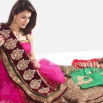 Sarees are something women like to buy right in front of their eyes. However, with everything gone online these days, it was just a matter of time that buying sarees went online too. From delivering your saree to scheduling a pickup if you don't want to keep it, it has become a hassle-free process now. We present to you some useful tips to keep in mind before making your online purchase with the best six websites offering a tremendous collection of sarees. 