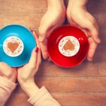 誕生日に喜ばれる人気のペアグッズのプレゼントの「アイテムトップ10」を最新版【2023年版】としてランキング形式で紹介いたします。ペアグッズといっても、すべてを同じにする必要はなく、どこか一か所であったり、ブランドだけ同じでデザインは異なるもの、というパターンでの選び方もあります。
誕生日にペアグッズのプレゼントを選ぶために、ぜひご活用ください！