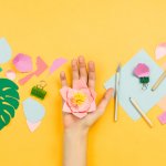 Kerajinan tangan bisa dilakukan dengan memanfaatkan bahan-bahan sederhana, seperti kertas. Pahami macam-macam jenis kertas agar kamu tahu mana yang paling tepat untuk membuat suatu kerajinan. Hasilnya bisa dijadikan hiasan lho. Ini dia rekomendasi kertas dari BP-Guide yang bisa disulap menjadi hiasan unik.