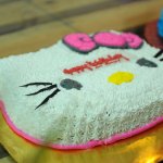 4+ Inspirasi Kue Ulang Tahun Hello Kitty yang Bisa Kamu Buat Sendiri untuk Anak Perempuan Kamu(2017)