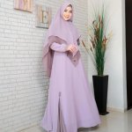 Tampil stylish adalah kewajiban untuk wanita, tidak terkecuali para muslimah. Kini baju muslimah sudah punya beragam model dan jenis untuk dipakai. Dalam artikel ini, BP-Guide akan memberikan rekomendasi lengkapnya buat Anda.