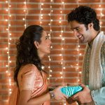 When you're buying Diwali gifts and distributing sweets to everyone you know, you are sure to want to give your boyfriend something special! But before you do, note that Diwali gifts will be different from what you give him for his birthday or on Valentine's Day. Find here ideas and suggestions for great gifts for boyfriend on Diwali and also where to Diwali gift in low prices.