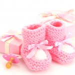 Shopping for babies is such an enjoyable experience as there are so many cute things to pick from. However, gift sets comprising newborn baby products and newborn clothing gift sets are a good choice as they include many things a baby needs. We help you pick out the best baby girl gift sets that are available online.