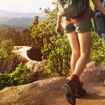 Berlibur tidak selalu mengunjungi tempat yang jauh. Cara melepaskan penat bisa dengan berbagai cara, termasuk wisata outdoor. Wisata outdoor tak jarang lebih memacu adrenalin. Oleh karena itu, kita perlu peralatan untuk menunjang keselamatan selama wisata outdoor. 