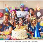 Mengadakan pesta ulang tahun akan terasa sepi tanpa adanya aksesori pendukung pesta. Apa saja nih yang bisa kamu tambahkan untuk membuat pesta lebih meriah? Simak sekaligus dengan rekomendasinya, ya!