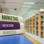 Ngày nay, Marketing đã trở thành một phần không thể thiếu trong kinh doanh. Mỗi chiến lược Marketing đề ra đều cần có một quá trình nghiên cứu kỹ lưỡng cùng lượng kiến thức sâu rộng. Những người mới bắt đầu dấn thân vào ngành này hoặc đã làm lâu năm đều phải bổ sung kiến thức thường xuyên. Vậy thì, để không đi sau thời đại và có thêm hiểu biết cho mình, bạn đừng bỏ lỡ 10 cuốn sách tự học marketing hay dành cho người mới bắt đầu dưới đây nhé! 