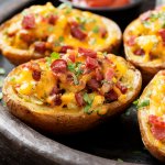 Keju cheddar adalah keju yang asalnya dari Inggris. Keju ini memiliki rasa yang lezat meski aromanya tidak terlalu tajam. Kamu bisa memakainya untuk aneka masakan dan kue. Intip yuk, 4 resep pilihan dari kami yang memakai keju cheddar. Jangan lupa cek juga rekomendasi keju cheddar-nya!