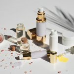 Merawat kulit adalah keharusan bagi wanita. Kini hadir skincare halal dari bahan alami dan dibuat sesuai dengan syariat Islam. Yuk, cek rekomendasi produknya dari BP-Guide berikut ini!