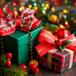 Một mùa Giáng Sinh nữa sắp đến, đây là dịp để bạn bày tỏ tình cảm của mình đối với bạn bè người thân thông qua những món quà. Một món quà ý nghĩa sẽ mang đến cho người nhận thật nhiều niềm vui và hạnh phúc. Hãy tham khảo ngay danh sách 30 món quà Giáng Sinh dưới 50k đầy ý nghĩa được lựa chọn bởi các chuyên gia quà tặng của Bp-guide để có lựa chọn ưng ý nhất bạn nhé!