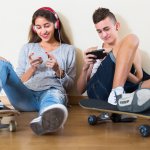 Keranjingan game online tapi takut kuota habis? Jangan takut. Cobalah beralih mencoba game offline yang akan membuat kuota internetmu tetap terjaga. Jadi kamu bisa tetap main game dan hemat. Lalu apa serunya game offline? Yuk, baca selengkapnya di sini. 